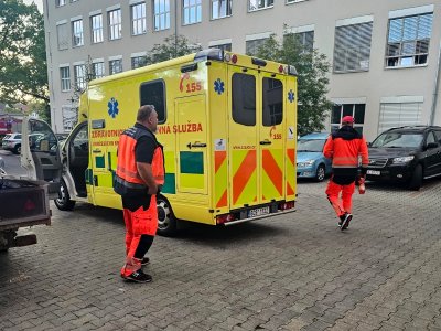 Biohazard tým ZZS JčK převážel pacienta s podezřením na VNN